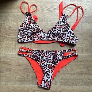 NWT CUPSHE Small 2-Piece Swimsuit